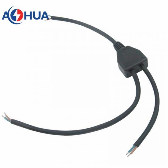 Y type cable splitter