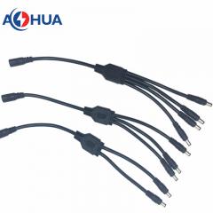 Y type cable splitter