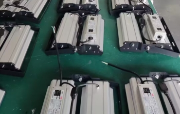 AOHUA 1 input 2 output Y type splitter 2 pin IP67/IP68 waterproof nylon injection connector for football stadium lighting